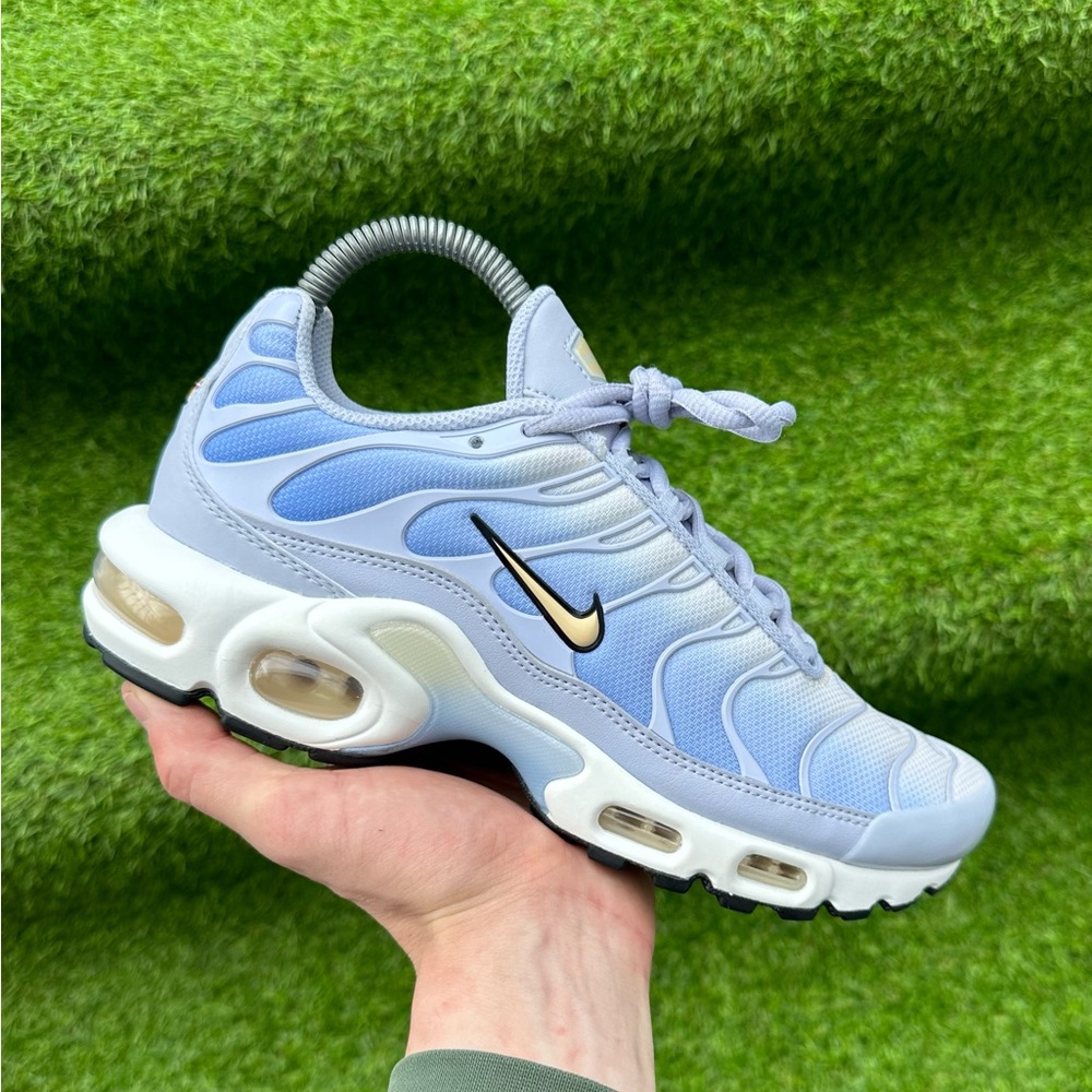 Women's Nike Air Max Plus Daybreak Brand New Shoes Size 7 Authentic Sneakers